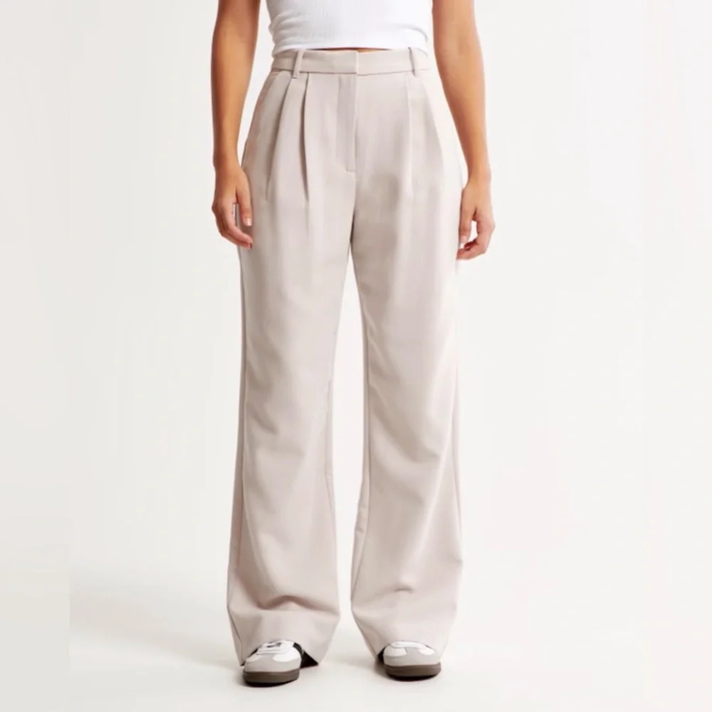 Abercrombie Curve Love Sloane Tailored Wide Leg Pant - Picture 1 of 5